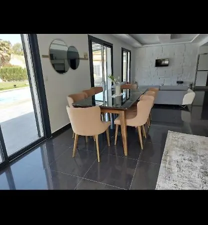Villa Elegante Avec Piscine Roquebrune-sur Argens